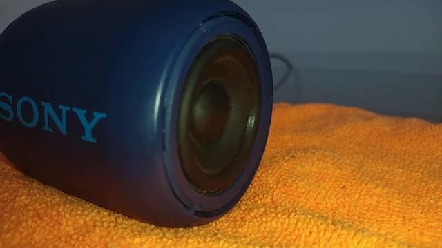 Sony SRS-XB12 Bass Test - Trap Woofer Bass Test смотреть онлайн