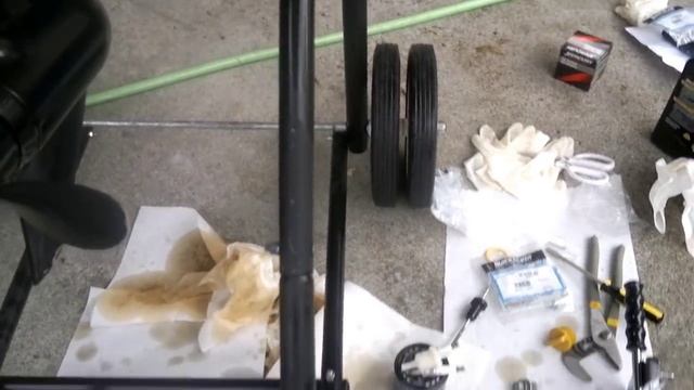 Mercury Outboard Motor Annual Service Step by step guide 4/5 смотреть онлайн