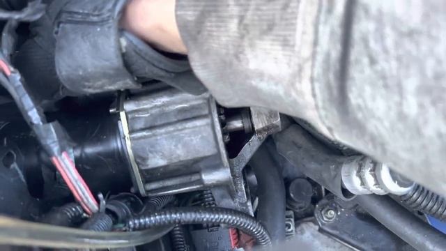 Peugeot 106 : dépose démarreur et inspection смотреть онлайн
