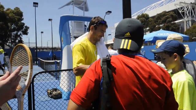 Sergio Tacchini Athletes - Tommy Robredo смотреть онлайн