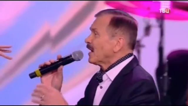 Валерия Ланская и Леонид Серебренников "Дуэт Эмилии и трактирщика". Juras Perle смотреть онлайн