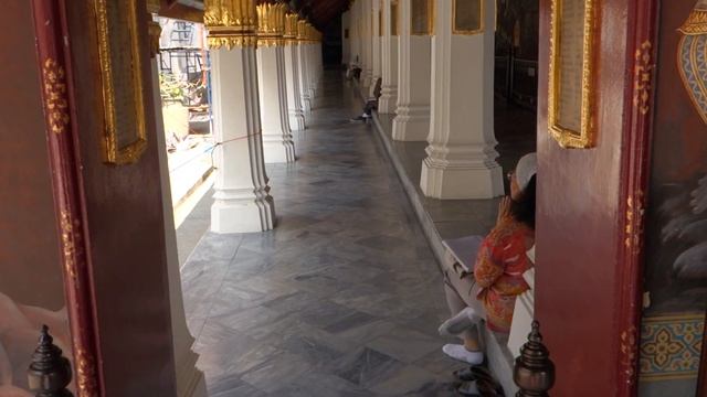 Королевский Дворец (Grand Palace) - визитная карточка Бангкока смотреть онлайн