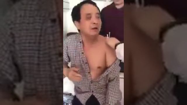 Очень смешно боится укола смотреть онлайн