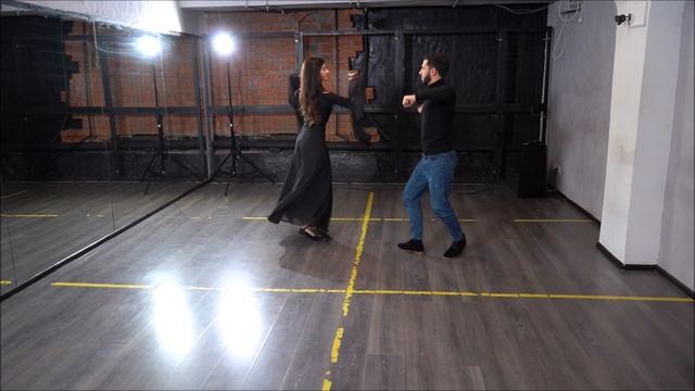 Москва Аминка Лезгинка 2022 Девушки Танцуют Классно В Зале Чеченская Песня Aminka ALISHKA Танцы Хит