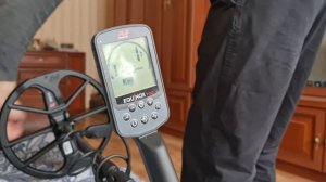 Equinox 700 и золотая цепочка.