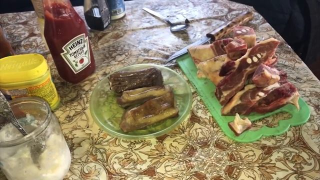 Oymyakon. Fry the ribs in a pan. Rest at nature. Оймякон. Жарим ребра на сковороде. Отдых на природ смотреть онлайн