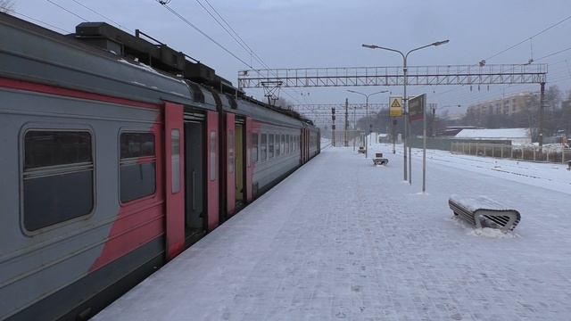 Электропоезд ЭД4М-0454 станция Коломенское смотреть онлайн