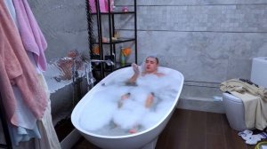 Кто Поселился в Доме у Светы Кемер ?