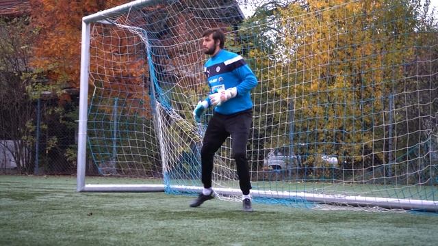 HOW TO WARM UP FOR GAMES AS A GOALKEEPER - SOCCER GOALKEEPING смотреть онлайн