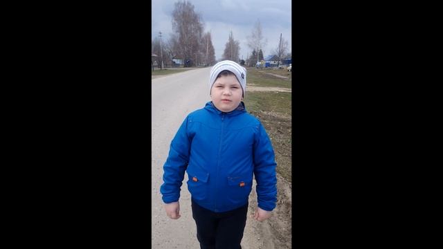 Страна читающая - Сергей Ячменёв читает произведение "Салют весне" З.Н. Александровой смотреть онлайн