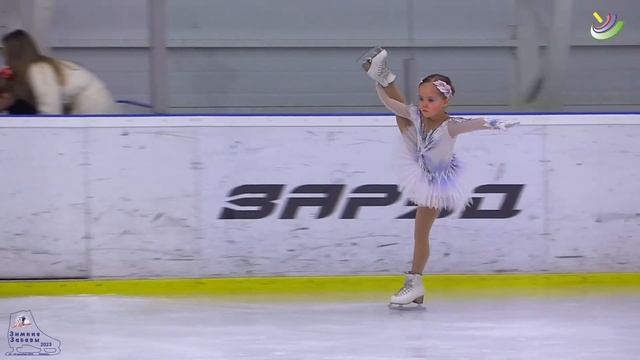 Каменева Софья. Зимние Забавы Казань 22 12 23. 3 юношеский разряд смотреть онлайн