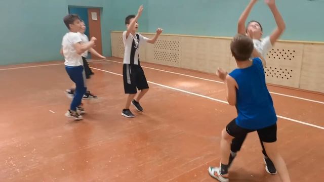 Школьный турнир баскетбол 3х3 май 2022 смотреть онлайн