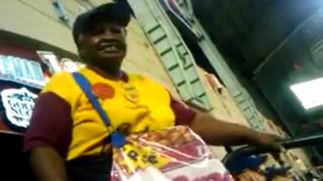 Crazy peanut cracker jack lady at astros game смотреть онлайн