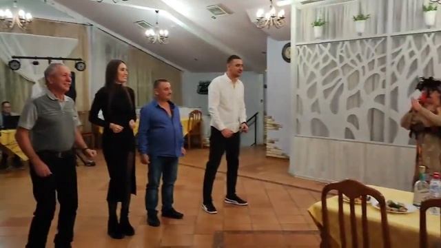 танец Бубенцы . Творческий подарок для юбиляра. смотреть онлайн