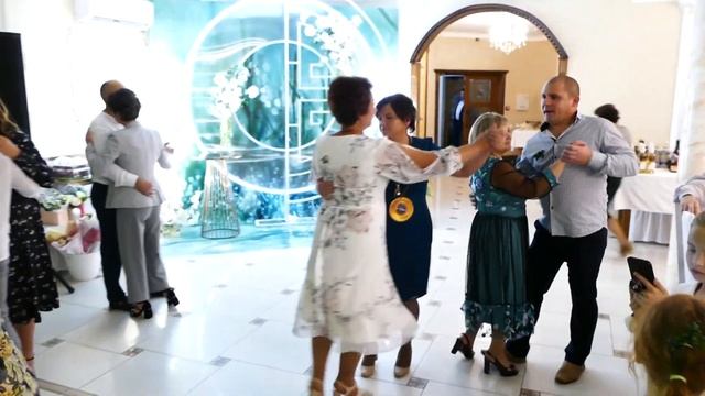 ВЕСІЛЛЯ СЬОГОДНІ У ВАС - ВЕСІЛЬНИЙ ВАЛЬС. ГУРТ ФАЙНО. ВЕРХНІЙ СТРУТИНЬ - ФОРТУНА 2021 смотреть онлайн