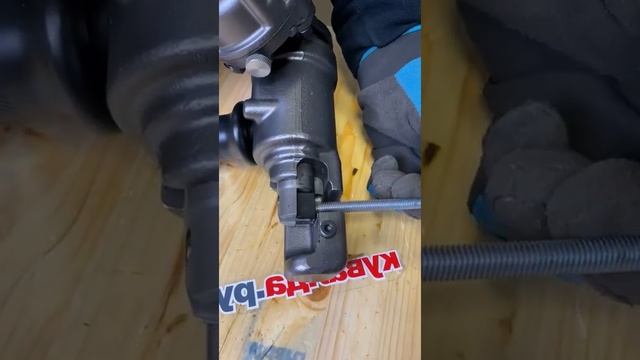 Аккумуляторный шпилькорез Makita #shorts смотреть онлайн