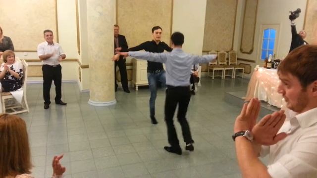 на молдавской свадьбе ЛЕЗГИНКА АЗЕРБАЙДЖАНА смотреть онлайн