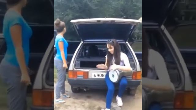 Девушка выбила на дарбуке всю песню папито смотреть онлайн
