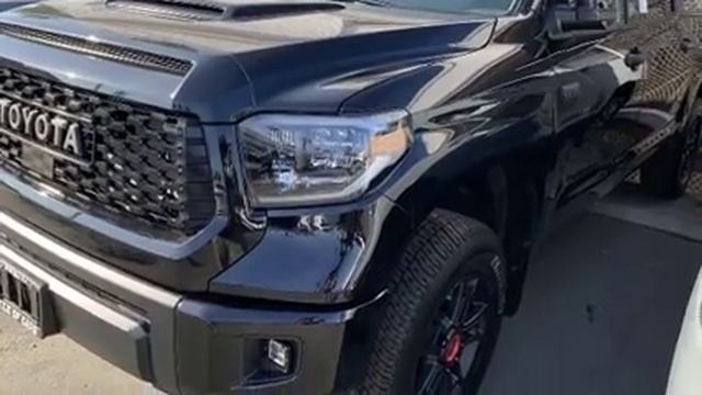 2020 Toyota Tundra TRD Pro 5.7L V8 смотреть онлайн