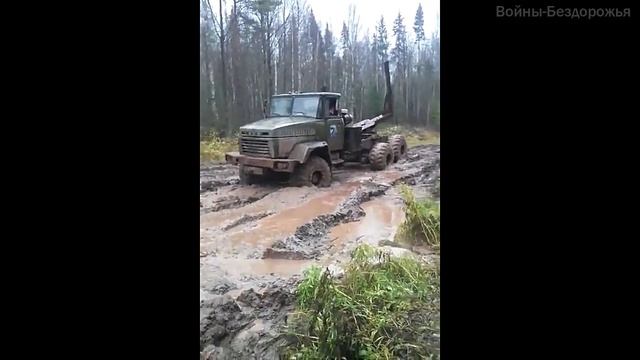 На стареньком грузовичке по Бездорожью. смотреть онлайн