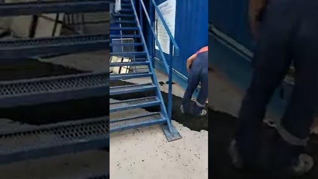 Укладка горячего асфальта