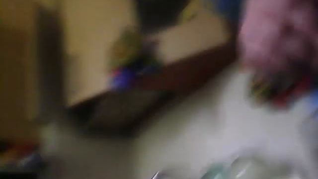 Как вырастить кристалл из обычной соли #1 смотреть онлайн