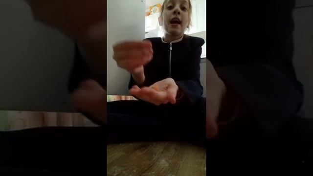 Как я делаю слайм из жвачки смотреть онлайн