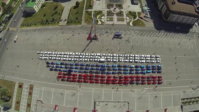 Флешмоб АвтоТриколор в Туле на День Флага России 22 августа