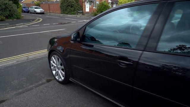 Volkswagen Golf 3.2 V6 R32 DSG 4Motion 5dr смотреть онлайн