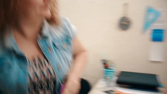 ШОК!!! УЧИЛКЕ ВЫБИЛИ ЗУБЫ!!! смотреть онлайн