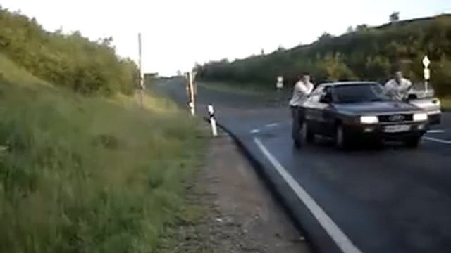 Бензин на дороге кончился (INCREDIBLE-CREW) смотреть онлайн