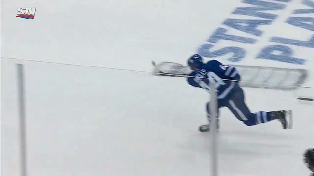 Morgan Rielly’s One-Timer Finds Room Between The Post, Tuukka Rask смотреть онлайн