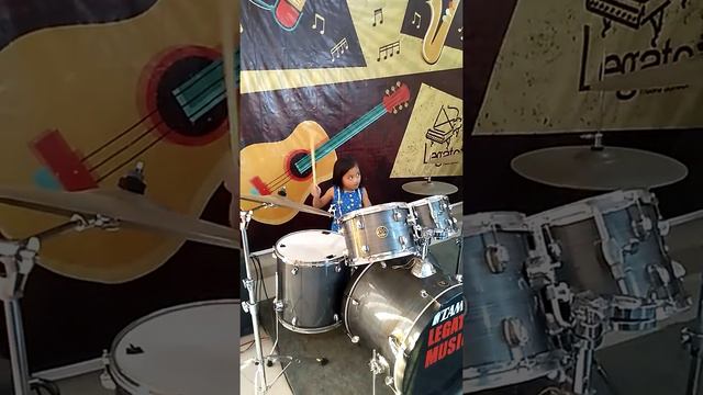 Legato music mini concert' 2109...aurelia drummer cilik... смотреть онлайн
