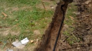 Прокладка кабеля в земле для подключения дома