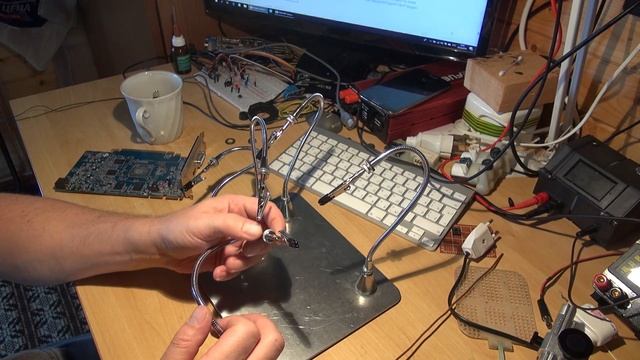 Третья Рука. Три манипулятора разных ценовых категорий и разного предназначения. смотреть онлайн