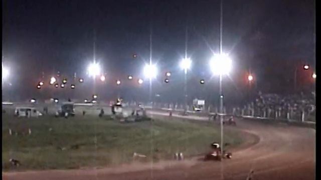 Midget - Accidente entre Mariano Perone (49) y Gabriel Grammática (9) смотреть онлайн