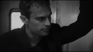 дивергент( клип ) Тео Джеймс, сыгравшый роль  Fourа.