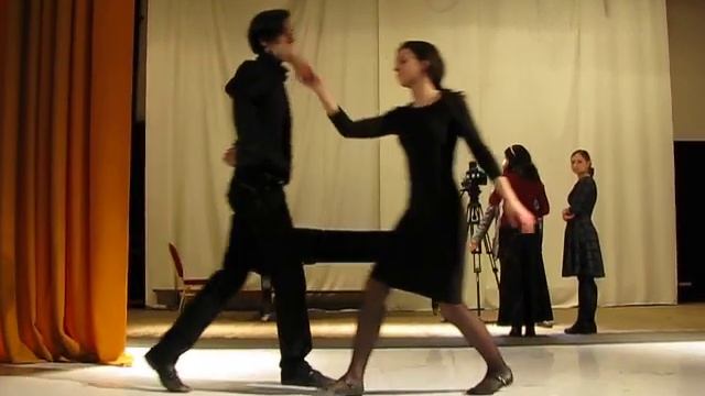 Разучиваем танцы к балу. Жемчужный вальс. Часть 2. смотреть онлайн