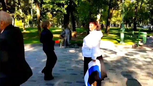 С РОЗОЮ КРАСИВОЮ!!!СЕНТЯБРЬ 2022,ХАРЬКОВ!!! смотреть онлайн