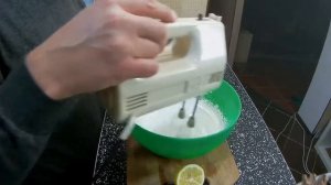 Веганское безе из аквафабы