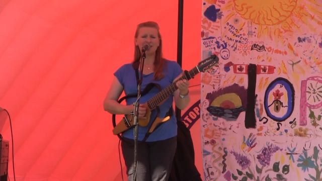 Торонтелла-2017. "Девушка из харчевни" в исполнении Галины Хомчик смотреть онлайн