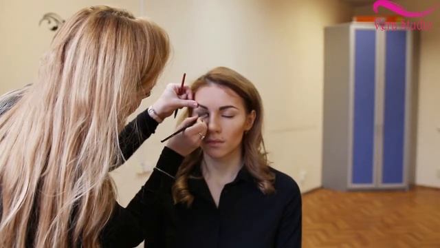Verastudio урок № 3 Вечерний праздничный макияж с модными тенденциями смотреть онлайн