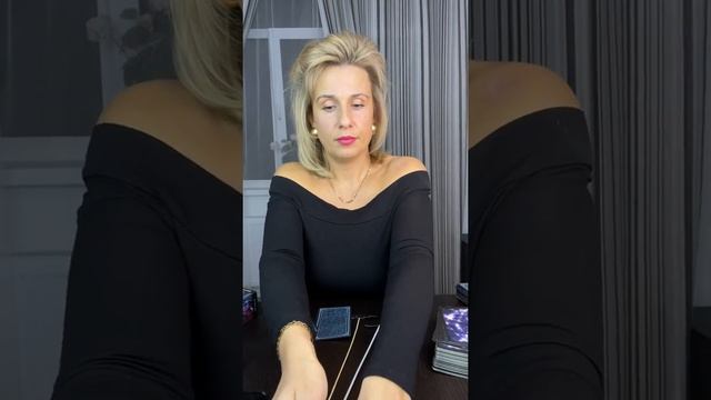 ТАРО РАСКЛАД Ждать или действовать? смотреть онлайн