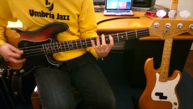 Maple VS Rosewood fretboard - Fender Precision '78 смотреть онлайн