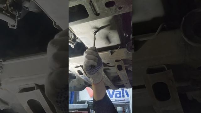 Замена масла в АКПП Volkswagen Amarok ZF 8hp45 смотреть онлайн