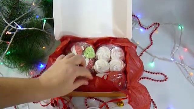 Новогодний сладкий бокс средний смотреть онлайн