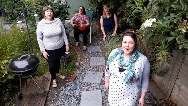 'The Detectorists Theme' by Johnny Flynn - sung by The Ooh La Las смотреть онлайн