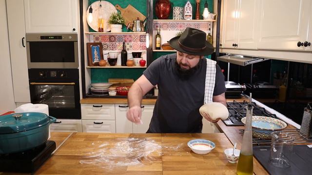 Paine de Casa in Oala de Fonta - Home Cooking - Florin Arvunescu смотреть онлайн