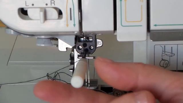 Замена игл в оверлоке Brother 4234D смотреть онлайн
