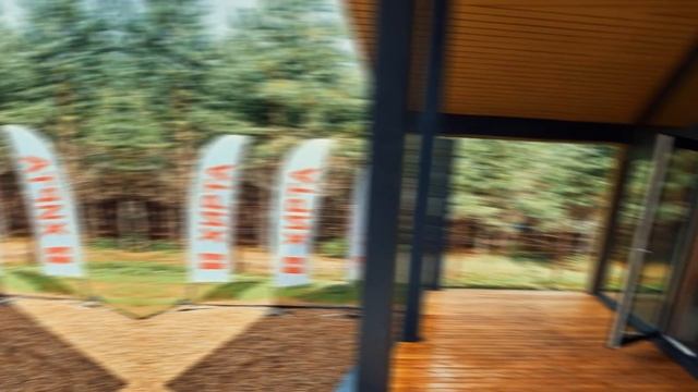 Hirta Vila. Современный деревянный дом с панорамным остеклением